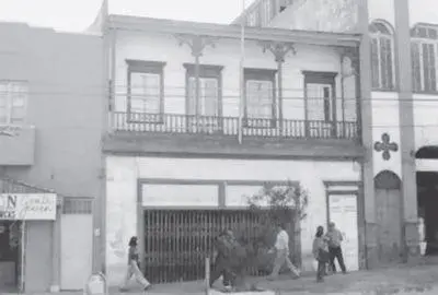 The house in which I lived during my childhood in Tocopilla I six - фото 3