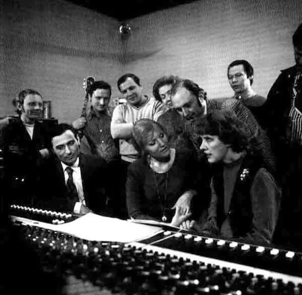 Музыкальная богиня Мелодии Анечка Качалина моя близкая московская подруга - фото 19