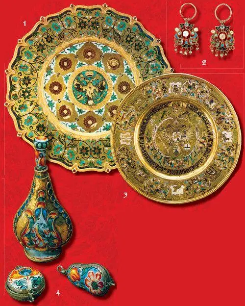 1 Золотая тарелка с многоцветной эмалью по резьбе и рубинами XVII в 2 - фото 322
