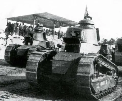 Рено FT на параде в Сирии Начало 1930х годов Контекст Название танка - фото 17