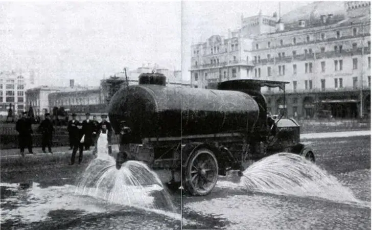 1913 Поливальный автомобиль на четырехтонном шасси Daimler 30НР в Москве Еще - фото 2