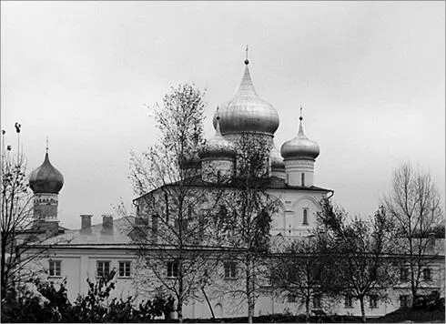 Хутынский монастырь А вы хотите чтоб за вас молились всю вашу жизнь за - фото 9