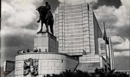 Национальный памятник Освобождения на Витковской горе На правом берегу Влтавы - фото 77