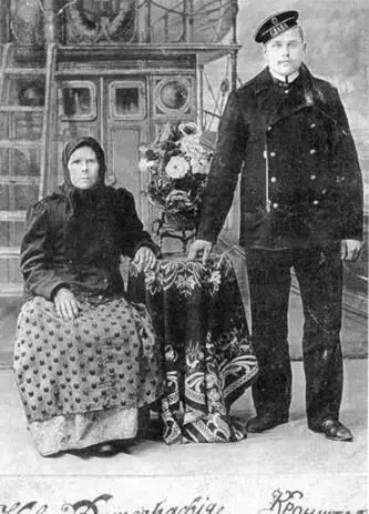 Матросы со Славы 1910 е гг Вверху внизу Слава во время кампаний - фото 112