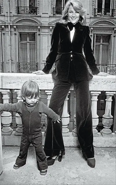 Charlotte Rampling with son Barnaby Alain Dejean SygmaCorbis Брак - фото 73