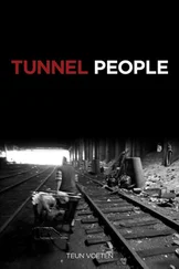 Teun Voeten - Tunnel People