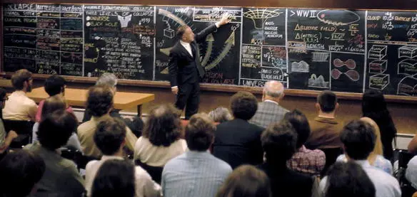 Fig 265 John Wheeler in 1971 lecturing about singularities black holes - фото 226