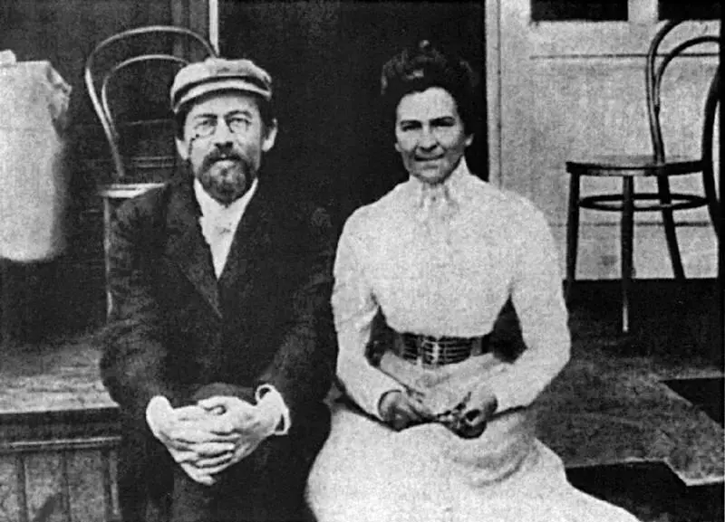 А П Чехов и O Л Книппер в Аксенове 1901 А П Чехов и Л Н Толстой - фото 34