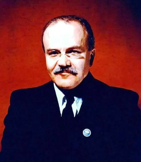 ВМ Молотов Георгий Седов идет за Садко Дрейфующая станция СП1 - фото 7