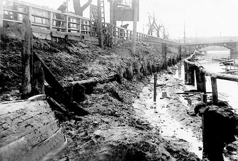 Ждановская набережная в 1934 году Обычно эти рассказы возможно и имевшие под - фото 11