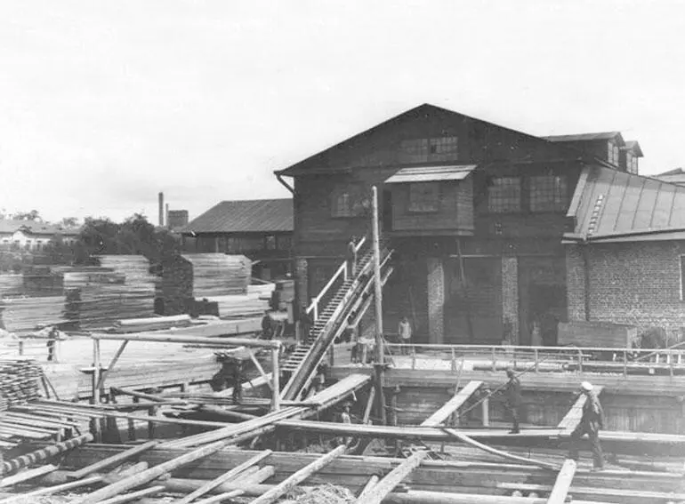 Невский лесопильный завод Фото 1916 года Завод Ропса на Петровской косе - фото 155