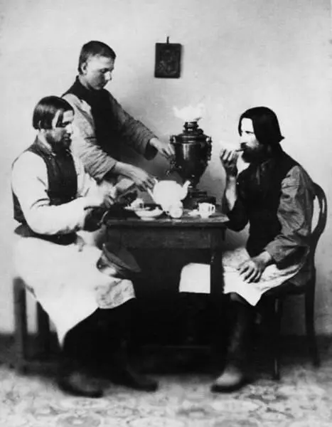 Чаепитие в трактире Фотография Й Манштейна 1880е годы Другие трактиры - фото 63