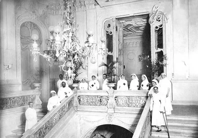 Лазарет в особняке Юсуповых на Литейном проспекте Фотограф ИА Оцуп 1914 год - фото 17