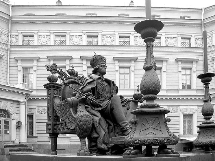 Памятник Павлу I во дворе Михайловского замка Б Патерсен Михайловский - фото 54