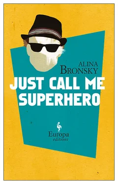 Alina Bronsky Just Call Me Superhero обложка книги