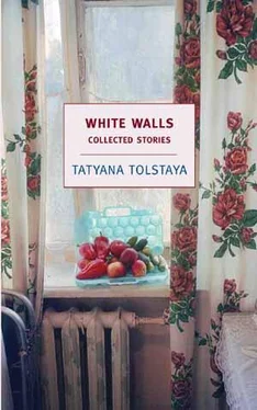 Tatyana Tolstaya White Walls: Collected Stories обложка книги