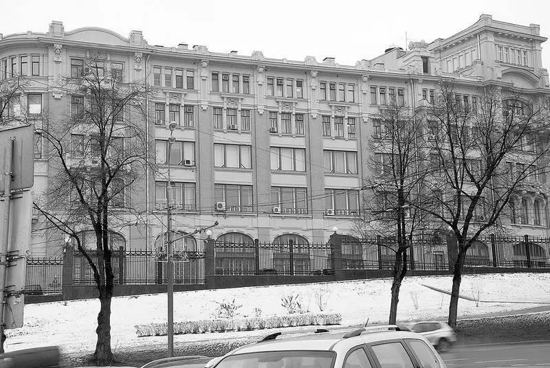 Боярский двор Фото О Лёвкина Здание было им интересно вписано в улицу - фото 84