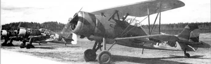 Фоккер С X FK99 и пара Фоккеров DXXI на стоянке в Иммола 25 мая 1942 года - фото 133