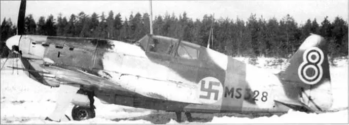 Этот Моран MS328 из 1LeLv 28 в зимнем камуфляже в марте 1943 года - фото 134