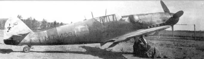 На этом Bf 109G6 МТ423 из 1HLeLv 34 летал сержант Хеммо Лейно 11 побед - фото 162