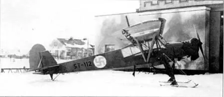 В 1939 году Финляндия купила в Германии два Физлера Fi 156К1 Шторьх ST112 - фото 28