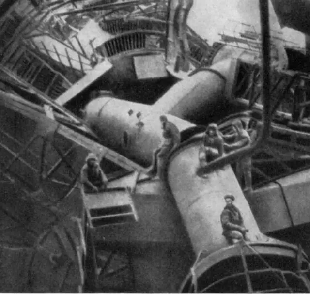 1943 год Разрушенные заводы Запорожстали На стройке Академик Бардин на - фото 20