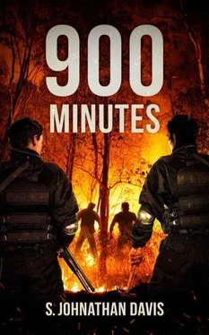 S. Davis 900 Minutes обложка книги