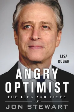 Lisa Rogak Angry Optimist обложка книги