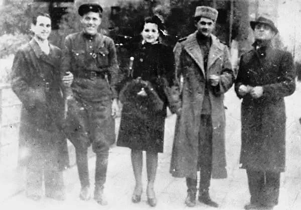 Бухарест декабрь 1945 года Брашов Румыния Март 1951 годаКарточки ареста - фото 16