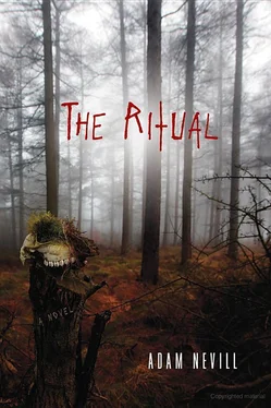 Adam Nevill The Ritual обложка книги