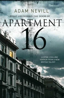 Adam Nevill Apartment 16 обложка книги