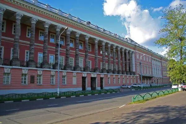 Головинский дворец в Москве где размещался кадетский корпус Прогулка П - фото 3
