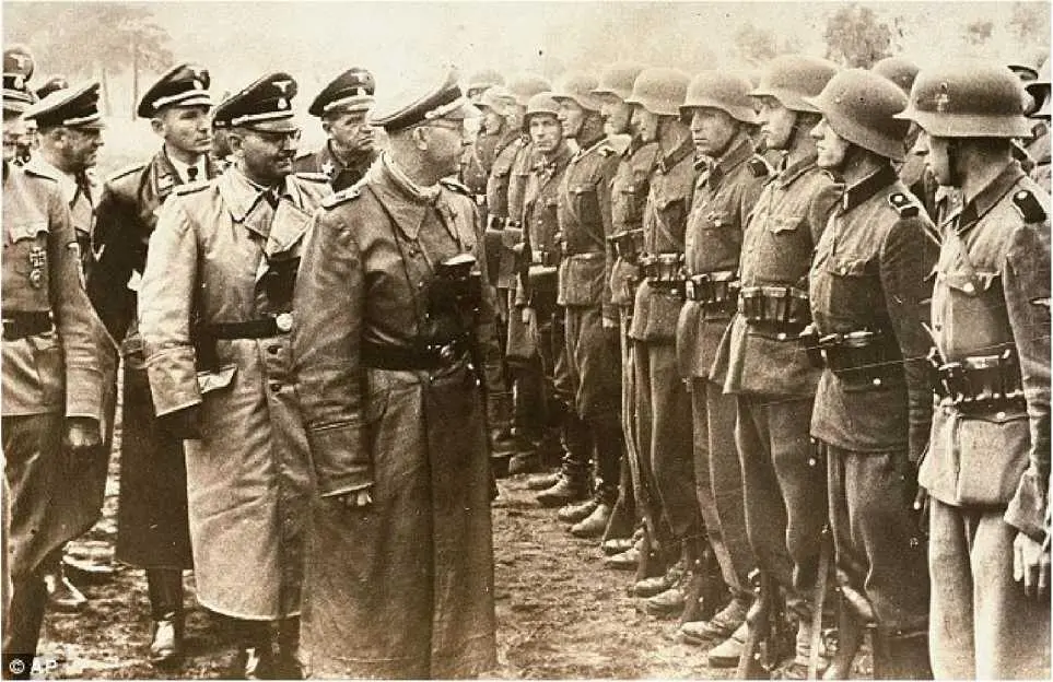 В течение зимы 19421943 года Розенберг и армия предполагали хотя как - фото 20