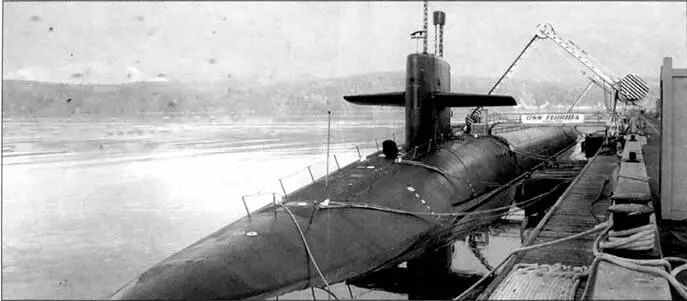 Атомоход SSBN728 Флорида у причала военно морской базы Бангор перед своим - фото 194