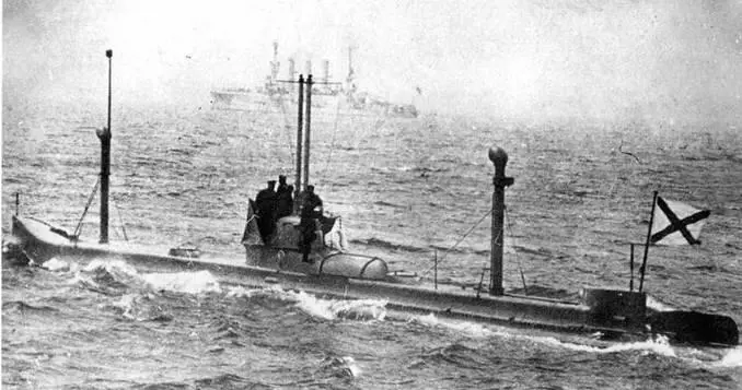 Подводная лодка Судак в Севастополе Вверху Молебен на Карпе Карасе - фото 141