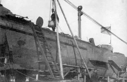 Подводная лодка Карась в доке Севастополь 1910 е гг Для ускорения - фото 63