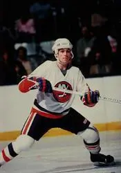 Until the spring of 1989 Duncan MacPherson hadnt had time to get into trouble - фото 5