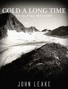 John Leake Cold a Long Time обложка книги