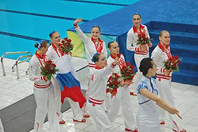 Пекин 2008 Российская сборная по синхронному плаванию только что выиграла - фото 21