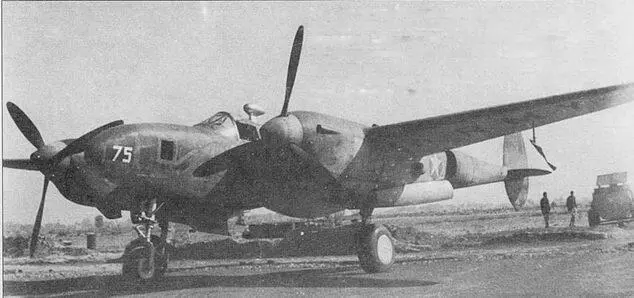F4A1 из 8й фототразведывательной авиагруппы Индия Над фонарем установлена - фото 154