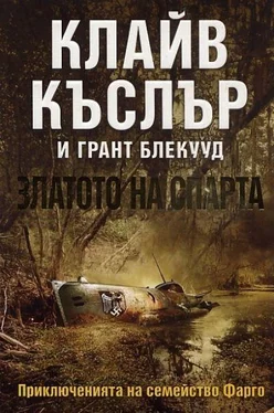 Клайв Къслър Златото на Спарта обложка книги