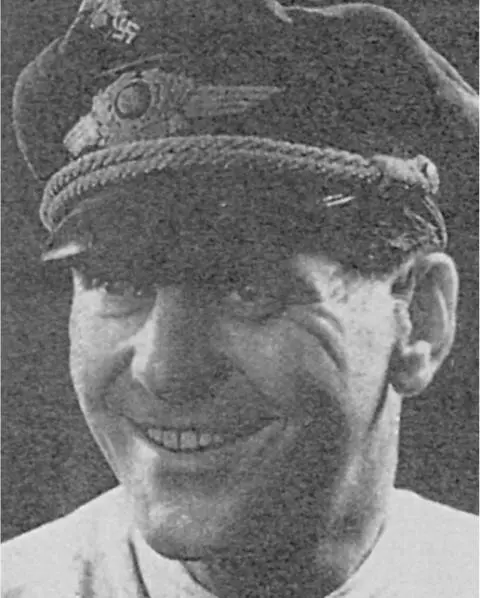 Oberleutnant Kurt Welter perhaps the highestscoring jet pilot of the war and - фото 63