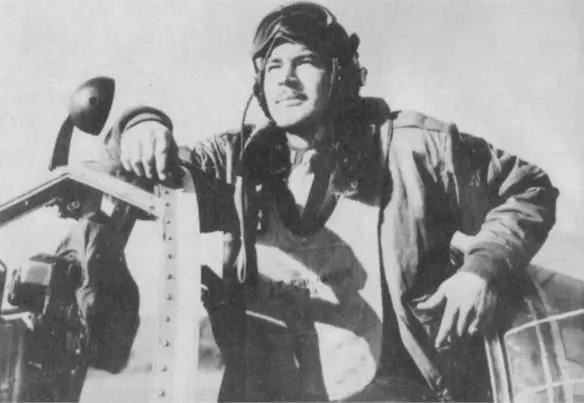 First Lieutenant later Colonel Edward R Buddy Haydon of the 357th Fighter - фото 71