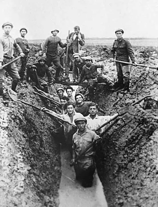 В буднях великих строек Палестина начала 20х гг Маня ВильбушевичШохат - фото 26