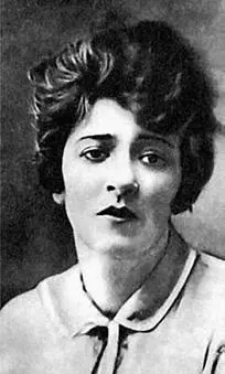 1929 год Молодая актриса Фаина Фельдман Ялта 1921 год Фаина Раневская в - фото 34