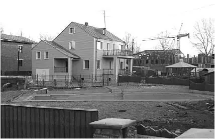 Рис 91Большой бассейн на приусадебном участке фото автора 2009 г - фото 64