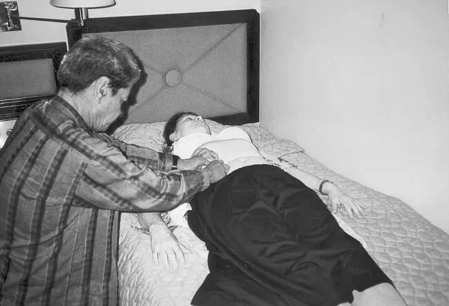 Виргилио Гутиерес за работой Сейчас Виргилио 60 лет Он имеет очень широкую - фото 16