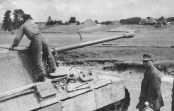 A Panther wades across a waterway A Panther behind the frontline note the - фото 34