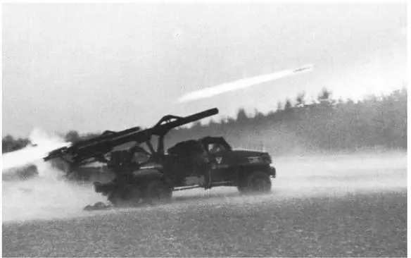 Katyusha BM 1316 launching rockets against the Germans in July 1944 in Eastern - фото 44