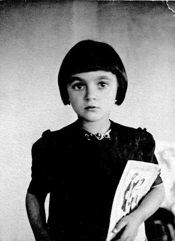 Жанна Вся жизнь впереди Жанна с отцом Григорием Бинус С - фото 64